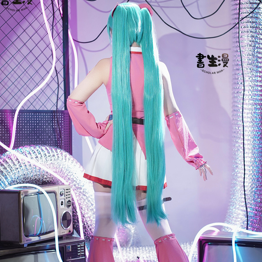 Anime MMiLku Gloomy Bear Cross - огляд і ціна Cosplay Prop Making